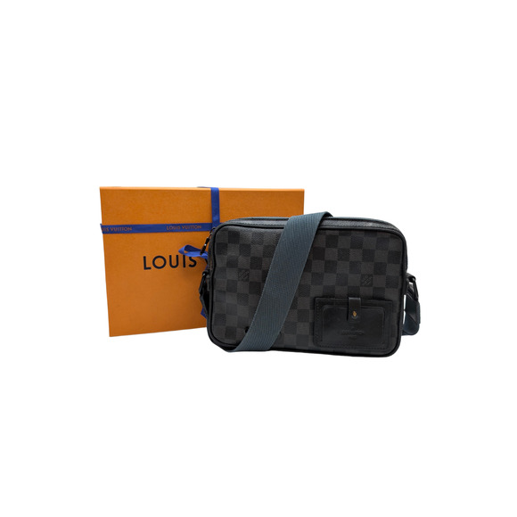Louis Vuitton Damier Graphite Alpha Messenger Bag - Picture 1 of 16